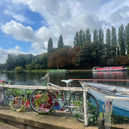 Doubletree By Hilton London Kingston Upon Thames Hotel Kingston upon Thames  Eksteriør billede