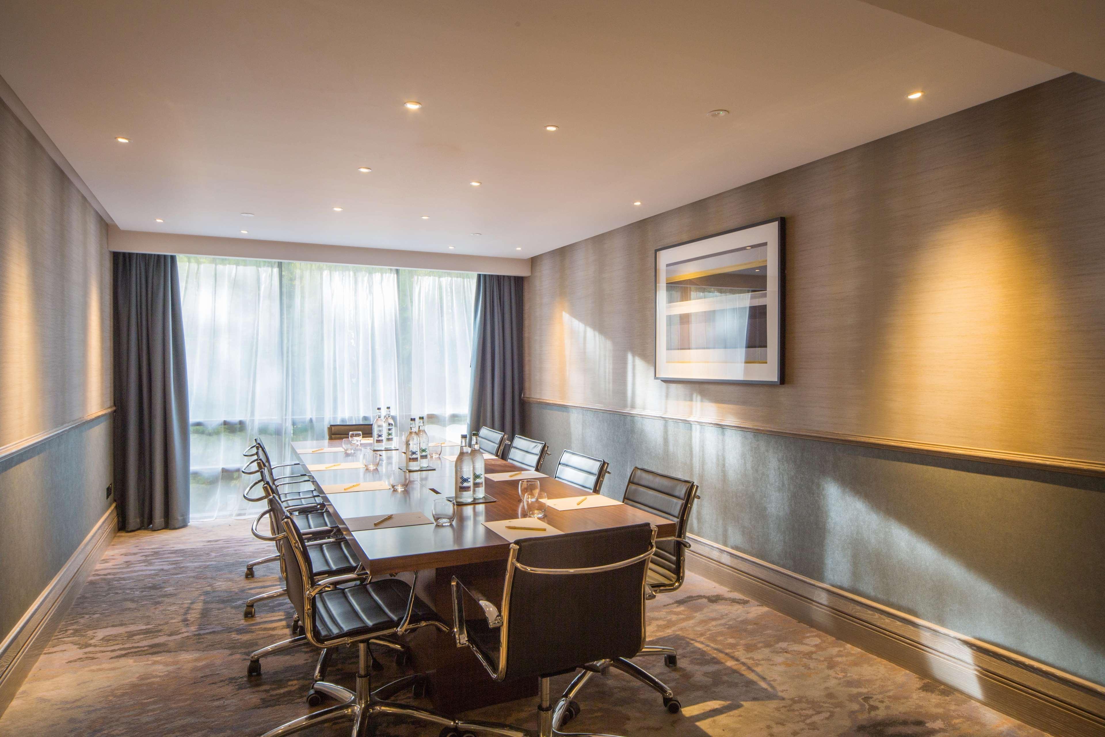 Doubletree By Hilton London Kingston Upon Thames Hotel Kingston upon Thames  Eksteriør billede