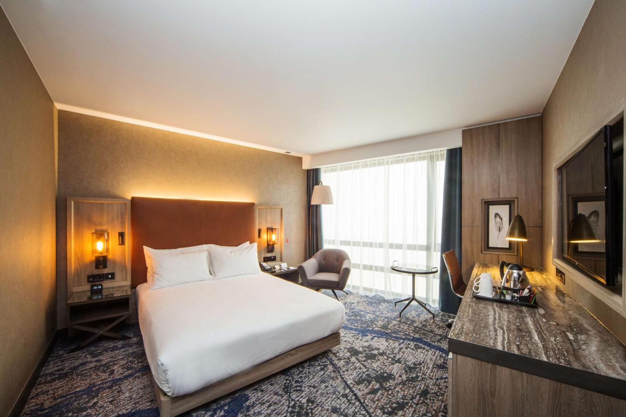 Doubletree By Hilton London Kingston Upon Thames Hotel Kingston upon Thames  Eksteriør billede