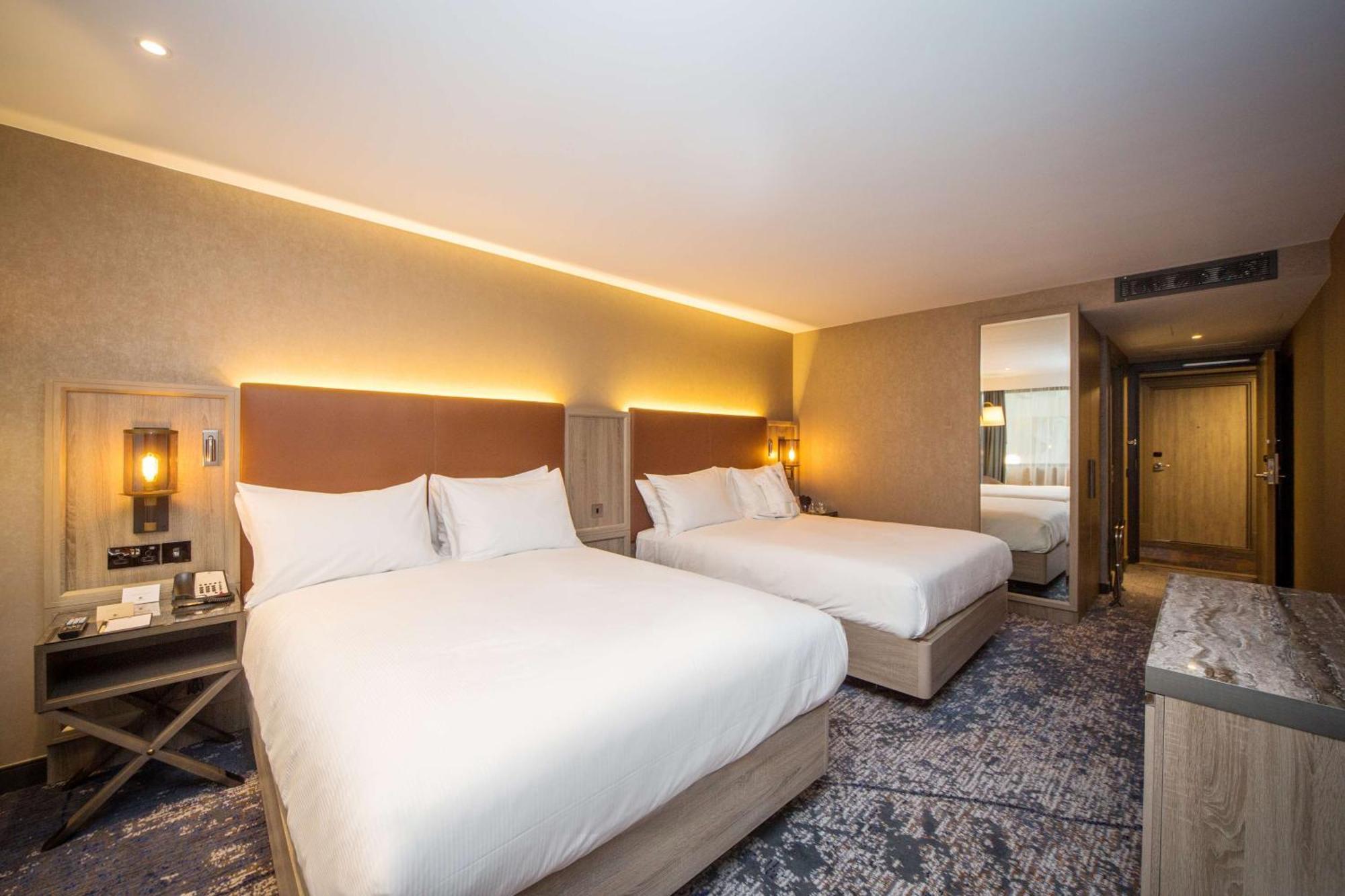 Doubletree By Hilton London Kingston Upon Thames Hotel Kingston upon Thames  Eksteriør billede
